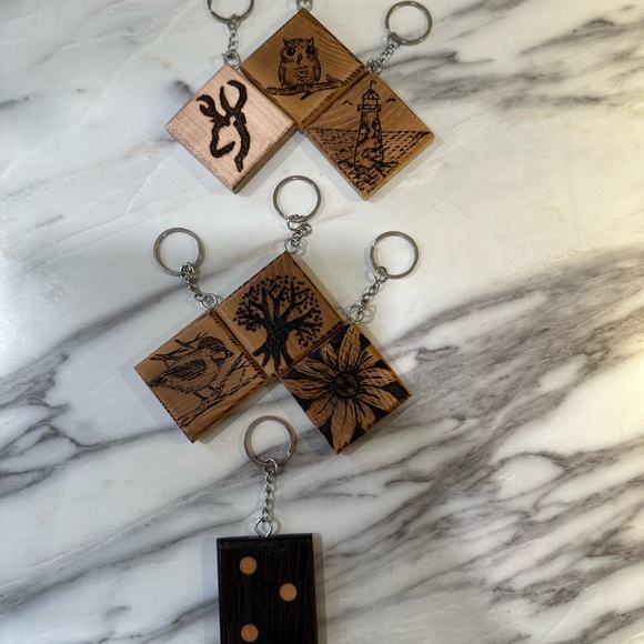 Beautiful hand-carved wooden keychains. One of a kind. - Picture 6 of 10